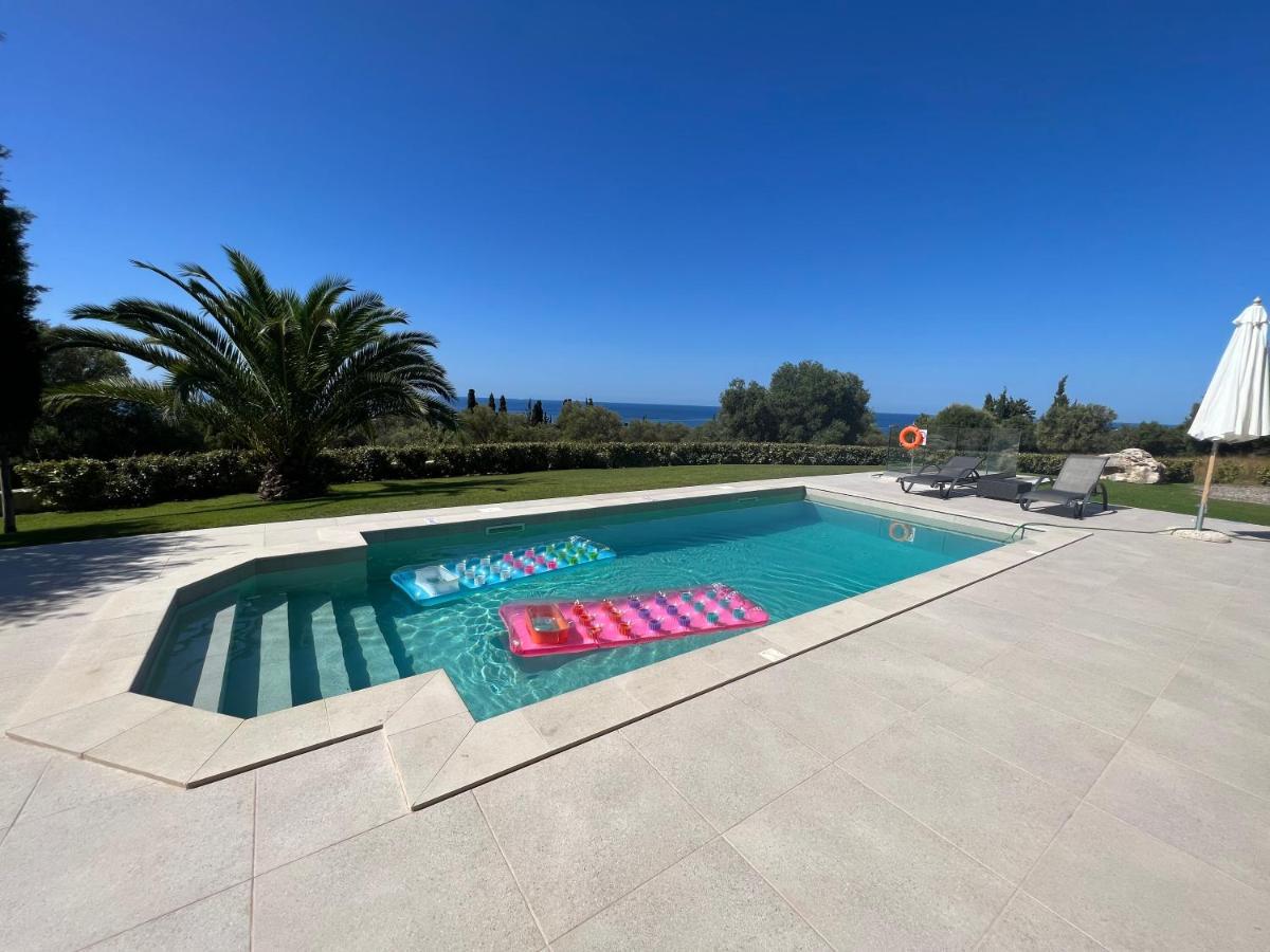 Avithos Blue Villas Svoronata Buitenkant foto
