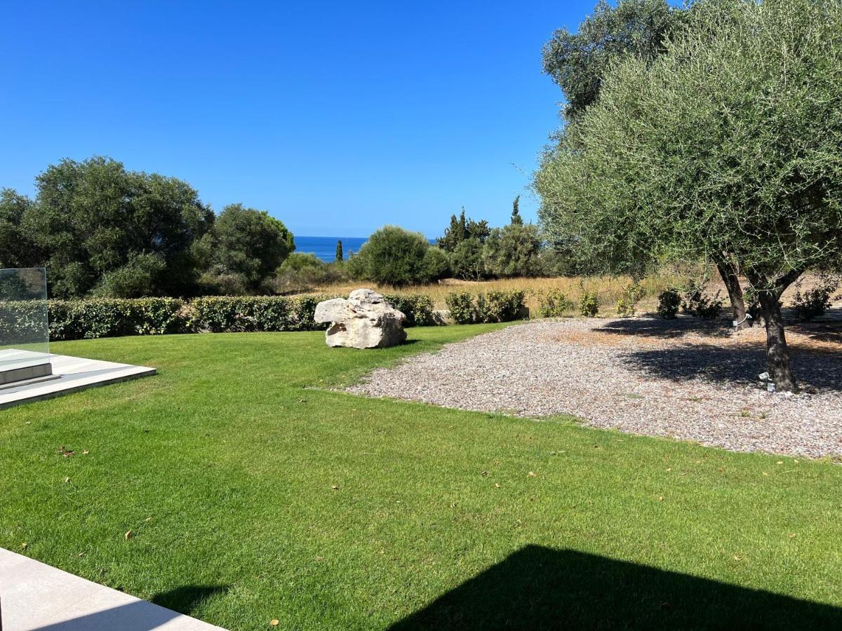 Avithos Blue Villas Svoronata Buitenkant foto