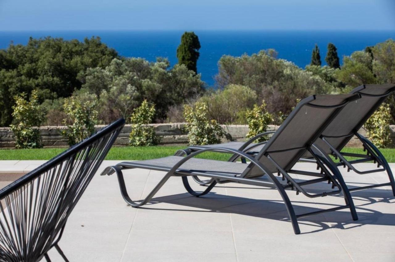 Avithos Blue Villas Svoronata Buitenkant foto